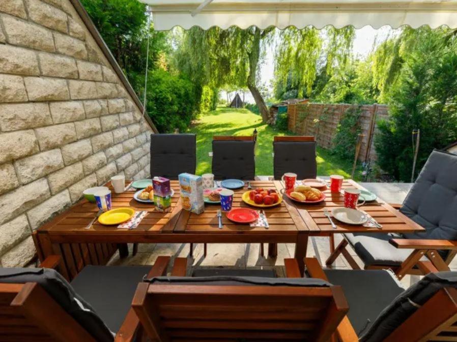 Nyaraló privát Balaton-parttal Balatonakarattya Exterior foto