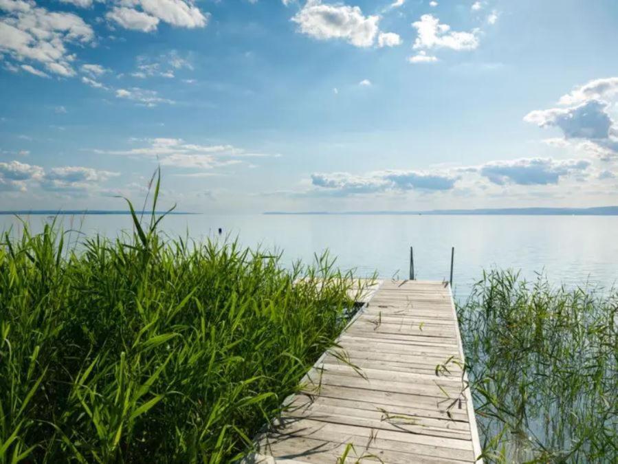 Nyaraló privát Balaton-parttal Balatonakarattya Exterior foto