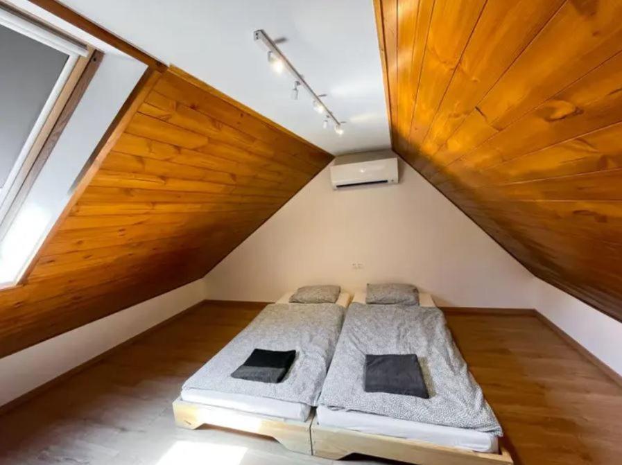 Nyaraló privát Balaton-parttal Balatonakarattya Exterior foto