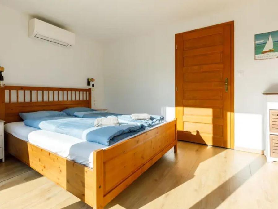 Nyaraló privát Balaton-parttal Balatonakarattya Exterior foto